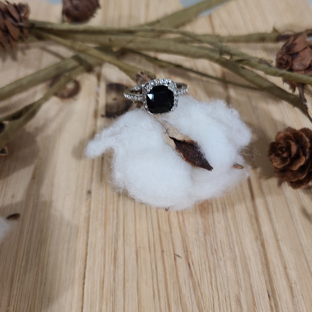 🖤🖤HOST PICK🖤🖤BEAUTIFUL!! BLACK   AMETHYST Halo Cut Ring with Tiny CZ'S - Picture 6 of 13